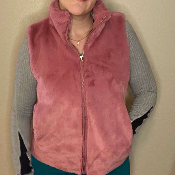 J Crew fuzzy pink vest - Picture 3 of 5